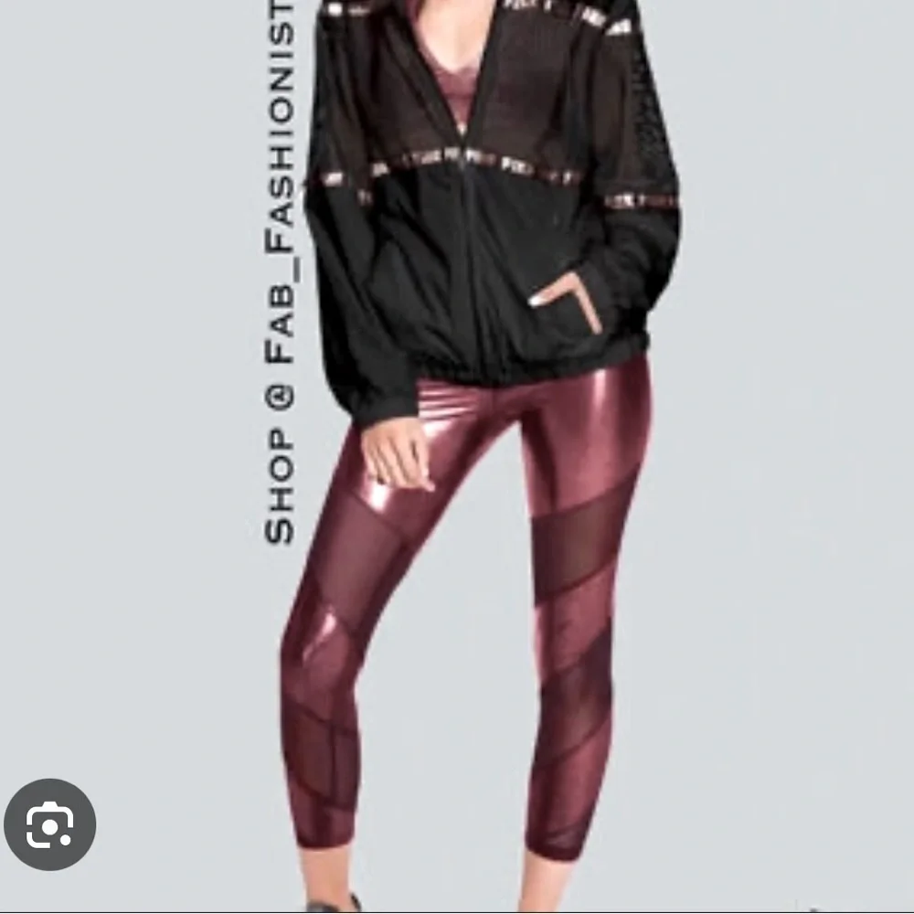 NWOT VS PINK Ultimate High Waist Foil Shine Leggings in Ruby with Mesh M